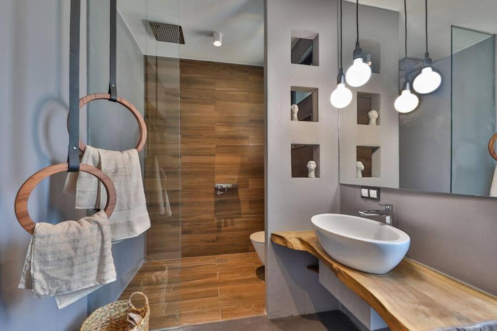 Top Central Design, 2 Bedroom, Ndk, Free Secured Parking София Екстериор снимка